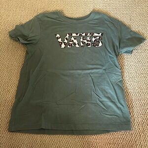 BNWOT • 'Vans' Cheetah Logo Tee (M)